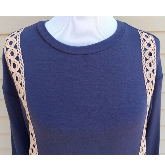 Navy Blue Sweatshirt with Crochet Trim 👚 - Picture 3 of 7